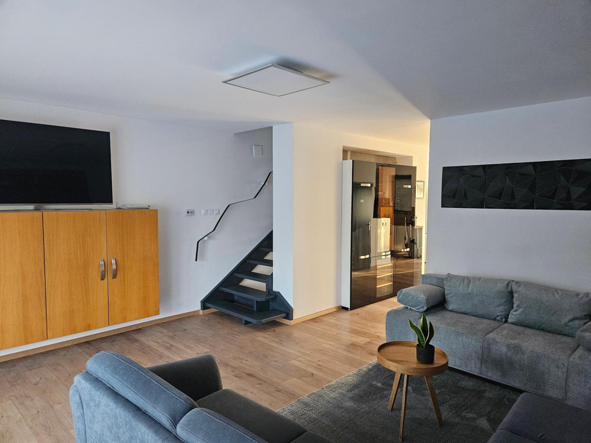 Toelgyes Apartmanhaz Segedin Dış mekan fotoğraf