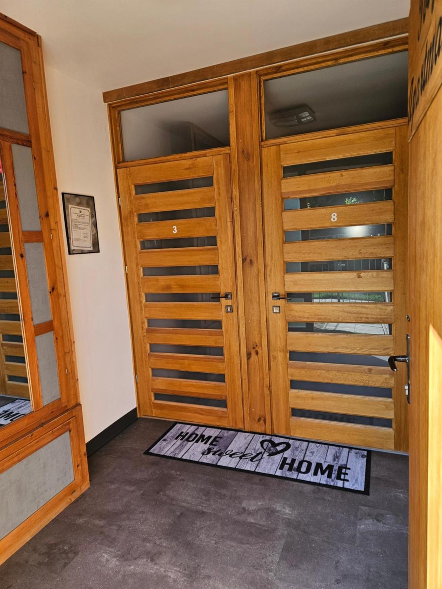 Toelgyes Apartmanhaz Segedin Dış mekan fotoğraf